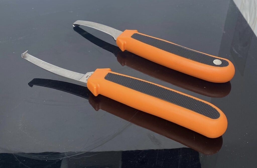 Bovi bond hoof knives