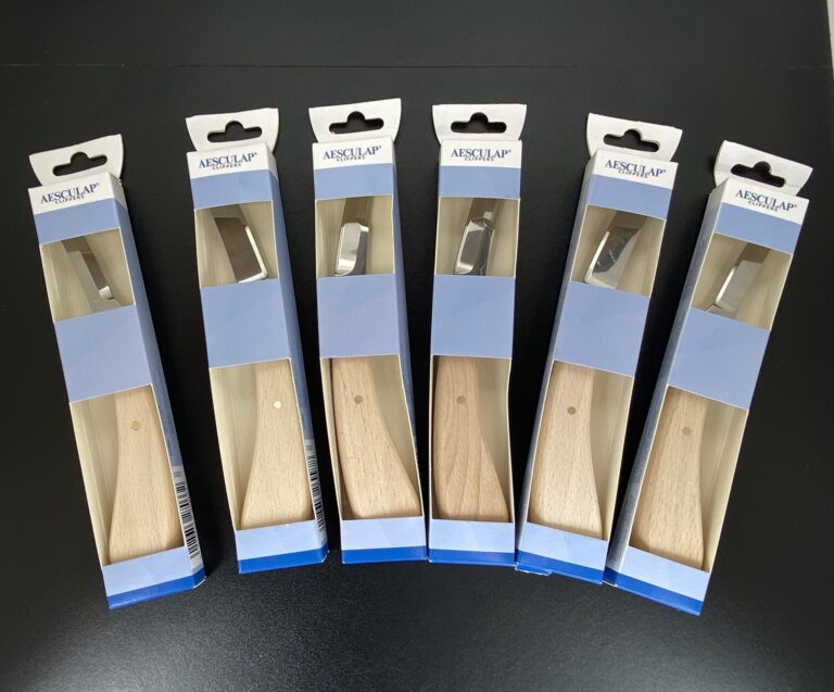 hoof knives