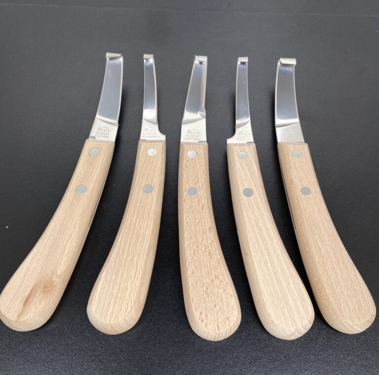 hoof knives